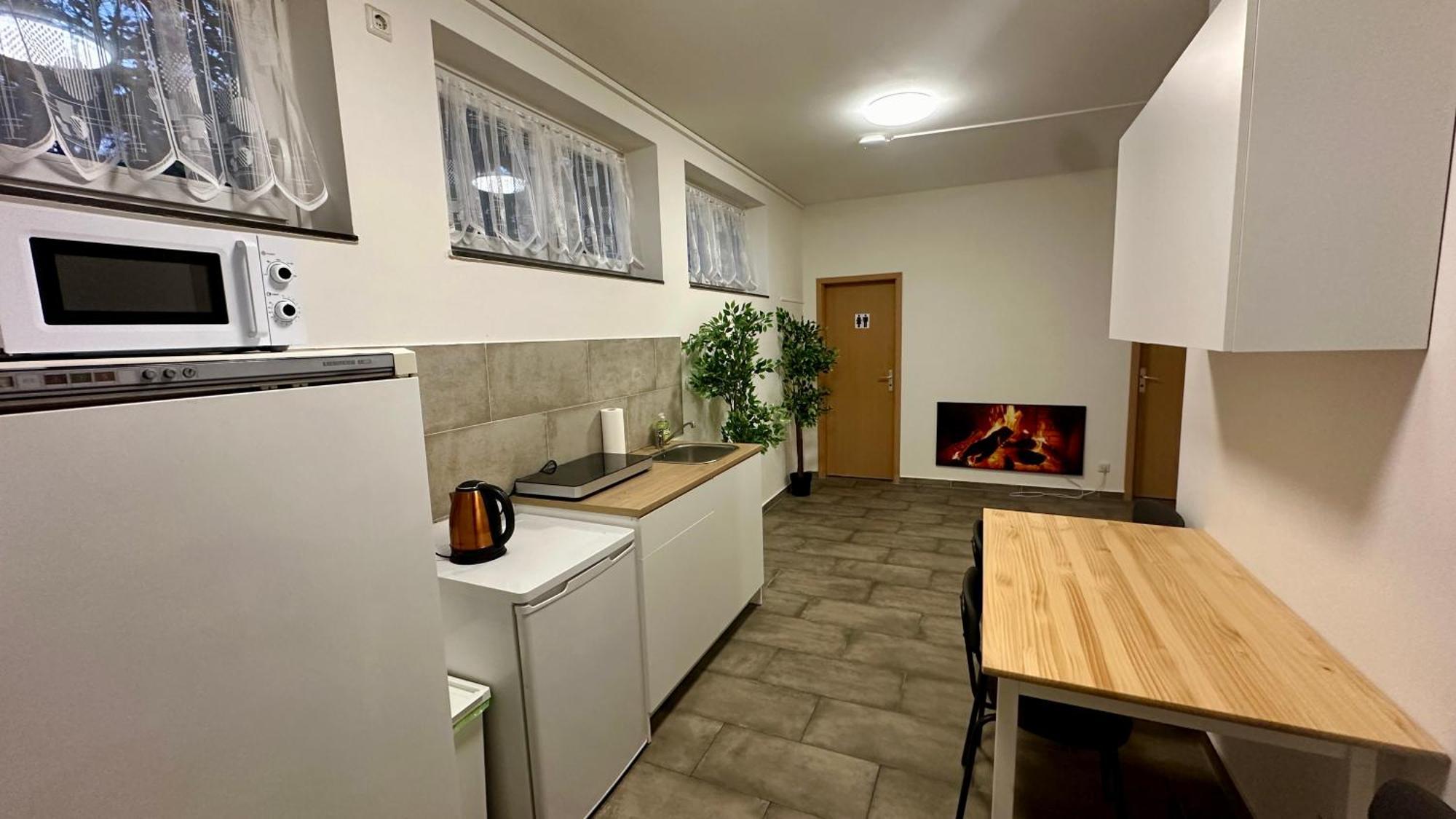 Schoene Hostel Mit Eigene Parking Netflix Youtube Nuremberg Bagian luar foto